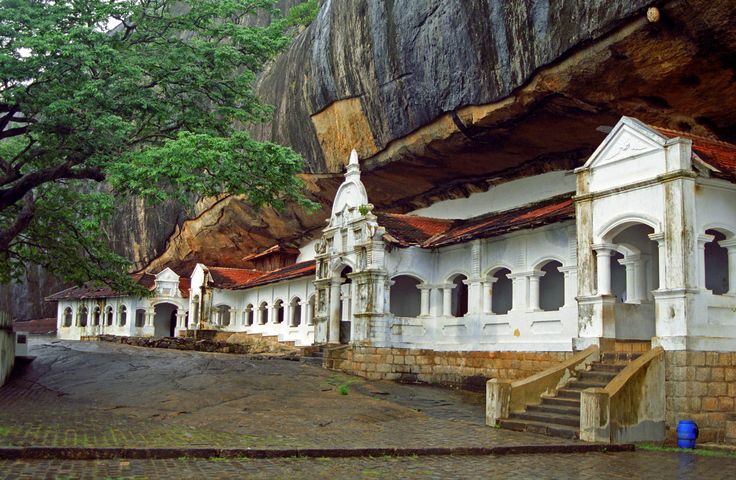 Dambulla Cave Temple